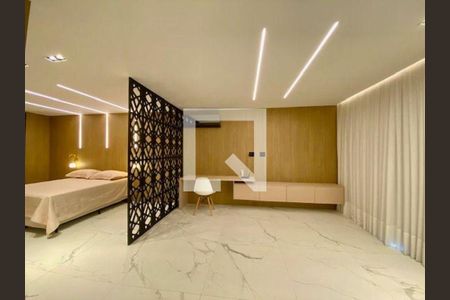 Casa à venda com 5 quartos, 446m² em Camboinhas, Niterói