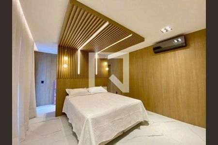 Casa à venda com 5 quartos, 446m² em Camboinhas, Niterói