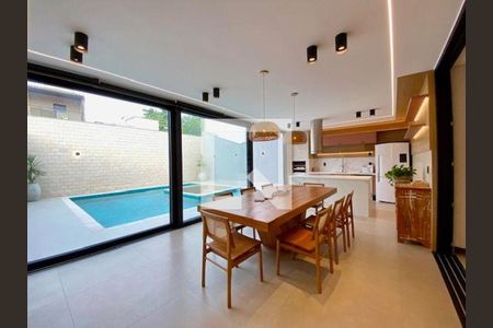 Casa à venda com 5 quartos, 446m² em Camboinhas, Niterói