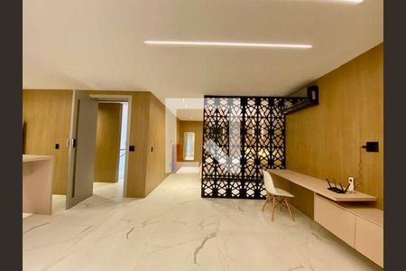 Casa à venda com 5 quartos, 446m² em Camboinhas, Niterói