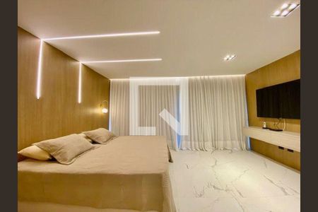 Casa à venda com 5 quartos, 446m² em Camboinhas, Niterói