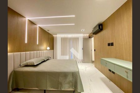 Casa à venda com 5 quartos, 446m² em Camboinhas, Niterói