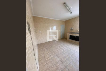 Casa à venda com 3 quartos, 216m² em Vista Alegre, Rio de Janeiro