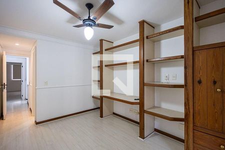 Apartamento à venda com 3 quartos, 206m² em Icaraí, Niterói