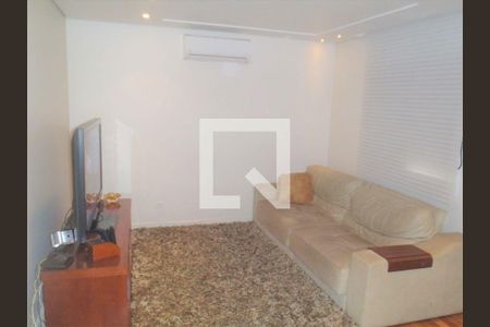 Casa à venda com 4 quartos, 205m² em Jardim Colombo, São Paulo