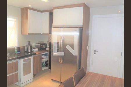 Casa à venda com 4 quartos, 205m² em Jardim Colombo, São Paulo