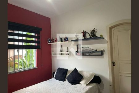 Casa à venda com 3 quartos, 225m² em Piratininga, Niterói