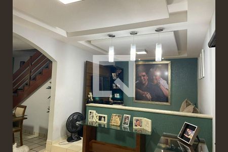 Casa à venda com 3 quartos, 225m² em Piratininga, Niterói