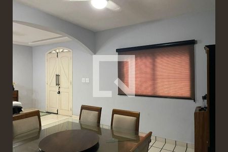 Casa à venda com 3 quartos, 225m² em Piratininga, Niterói