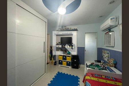 Casa à venda com 3 quartos, 225m² em Piratininga, Niterói
