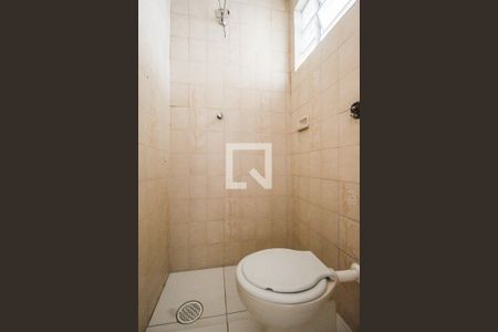 Casa para alugar com 80m², 3 quartos e 1 vaga Casa para alugar com 80m², 3 quartos e 1 vagaBanheiro de Serviço