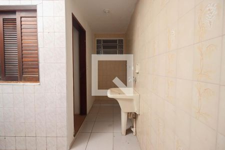Casa para alugar com 80m², 3 quartos e 1 vaga Casa para alugar com 80m², 3 quartos e 1 vagaÁrea de serviço