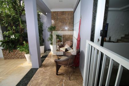 Casa à venda com 400m², 3 quartos e 5 vagasVaranda - frente