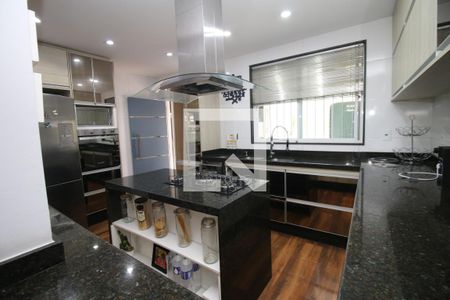 Casa à venda com 400m², 3 quartos e 5 vagasCozinha