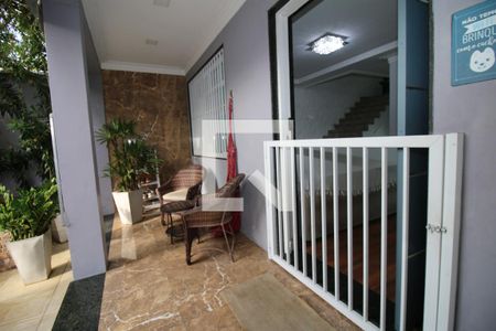 Casa à venda com 400m², 3 quartos e 5 vagasVaranda - frente