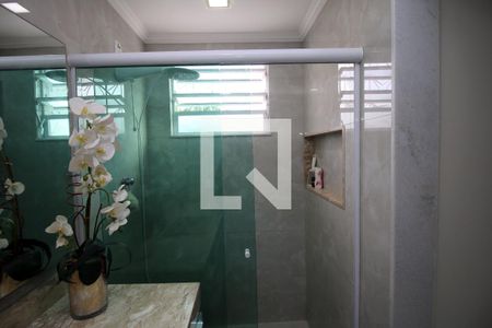 Casa à venda com 400m², 3 quartos e 5 vagasBanheiro da Suíte