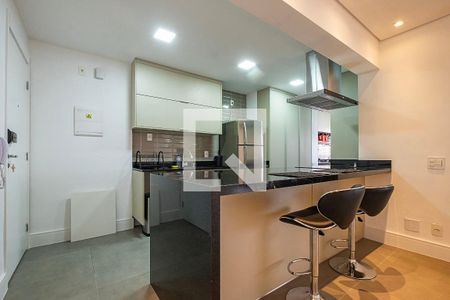 Sala de apartamento à venda com 2 quartos, 120m² em Pinheiros, São Paulo