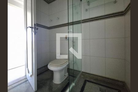 Apartamento à venda com 227m², 4 quartos e 3 vagasBanheiro Social