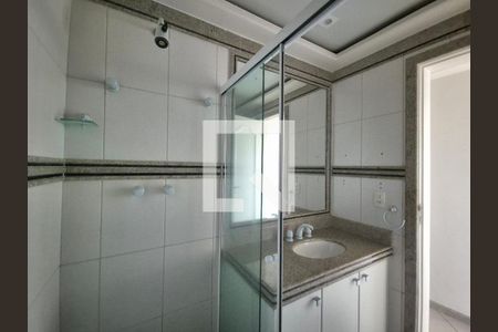 Apartamento à venda com 227m², 4 quartos e 3 vagasBanheiro Social
