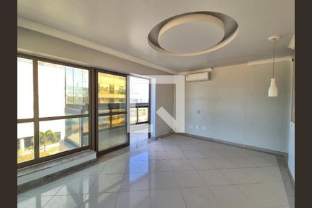 Apartamento à venda com 227m², 4 quartos e 3 vagasSuíte 2