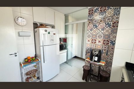 Apartamento à venda com 90m², 3 quartos e 2 vagasCozinha