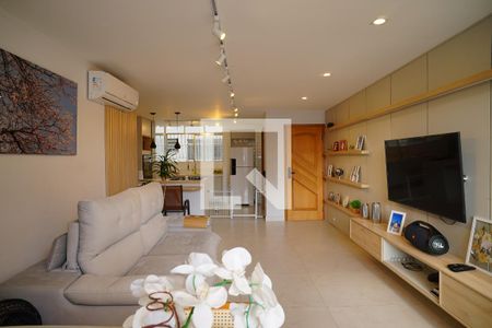 Sala de apartamento à venda com 3 quartos, 90m² em Icaraí, Niterói