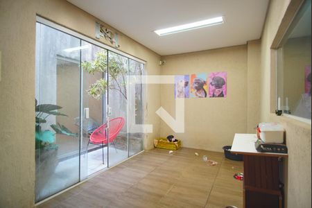 Casa à venda com 300m², 5 quartos e 2 vagasQuarto 3