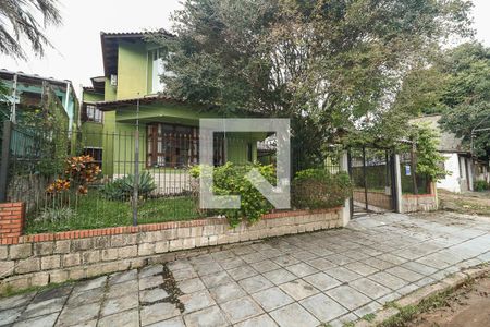 Fachada de casa à venda com 4 quartos, 238m² em Jardim Itu, Porto Alegre