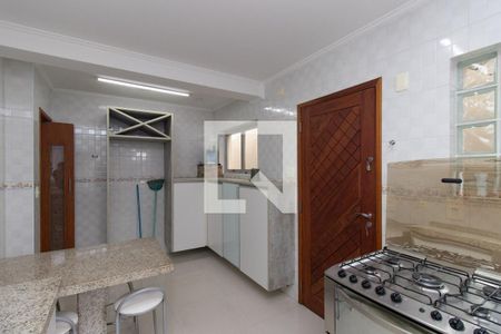 Cozinha de casa de condomínio à venda com 3 quartos, 353m² em Tremembé, São Paulo