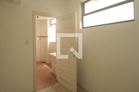 Quarto de Serviço de apartamento à venda com 3 quartos, 104m² em Independência, Porto Alegre