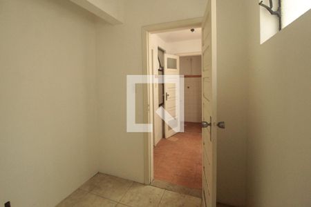 Quarto de Serviço de apartamento à venda com 3 quartos, 104m² em Independência, Porto Alegre