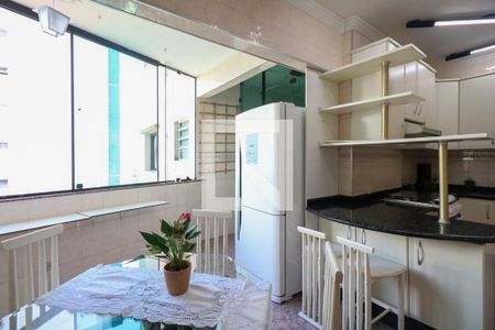 Cozinha de apartamento para alugar com 3 quartos, 127m² em Santo Antônio, São Caetano do Sul