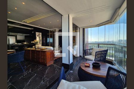 Varanda de apartamento à venda com 2 quartos, 169m² em Barra da Tijuca, Rio de Janeiro