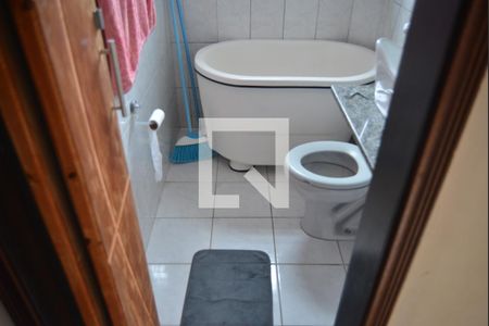Banheiro Social de apartamento para alugar com 2 quartos, 69m² em Jardim Stella, Santo André