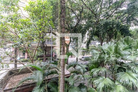 Vista de apartamento à venda com 3 quartos, 174m² em Higienópolis, São Paulo