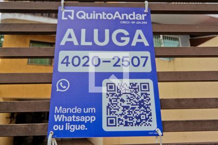 Placa de casa para alugar com 4 quartos, 179m² em Conjunto Residencial Vista Verde, São Paulo