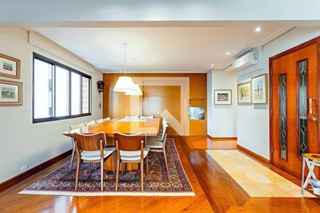 Apartamento à venda com 4 quartos, 217m² em Vila Nova Conceição, São Paulo