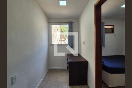 Sala/Cozinha de apartamento para alugar com 1 quarto, 30m² em Recreio dos Bandeirantes, Rio de Janeiro