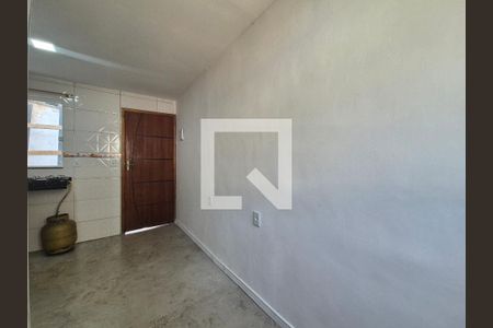Sala/Cozinha de apartamento para alugar com 1 quarto, 30m² em Recreio dos Bandeirantes, Rio de Janeiro