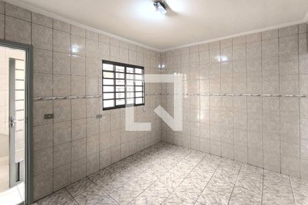 Casa à venda com 311m², 2 quartos e 2 vagasCozinha