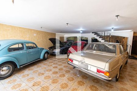 Garagem de casa à venda com 4 quartos, 379m² em Jardim da Gloria, São Paulo