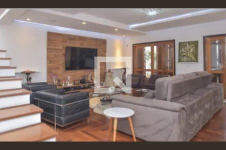 Casa à venda com 3 quartos, 250m² em Vila Monumento, São Paulo