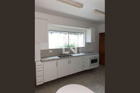 Casa para alugar com 3 quartos, 440m² em Jardim dos Estados, São Paulo