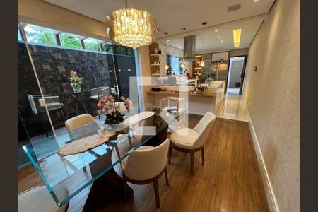 Casa à venda com 3 quartos, 300m² em Vila Mascote, São Paulo