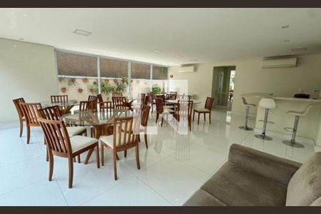 Apartamento à venda com 3 quartos, 94m² em Moema, São Paulo