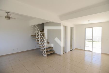 Sala de casa de condomínio para alugar com 3 quartos, 108m² em Condomínio Guaporé, Ribeirão Preto