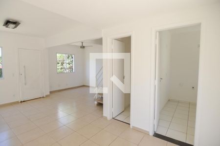 Sala de casa de condomínio para alugar com 3 quartos, 108m² em Condomínio Guaporé, Ribeirão Preto