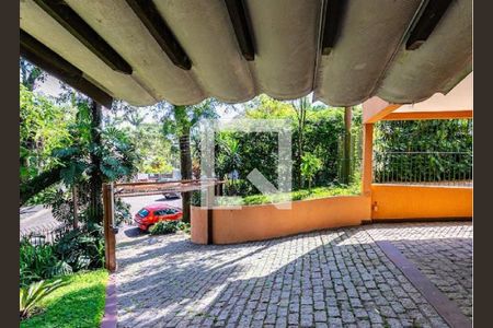 Casa à venda com 3 quartos, 250m² em Jardim Everest, São Paulo