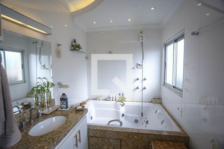 Banheiro do Quarto 5 de apartamento à venda com 4 quartos, 200m² em Barro Preto, Belo Horizonte