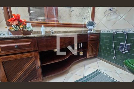 Casa à venda com 3 quartos, 259m² em Maria Paula, Niterói